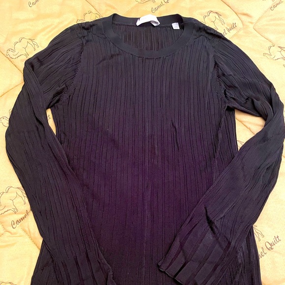 Vince 100 viscose new with no tag sweater - Picture 1 of 3
